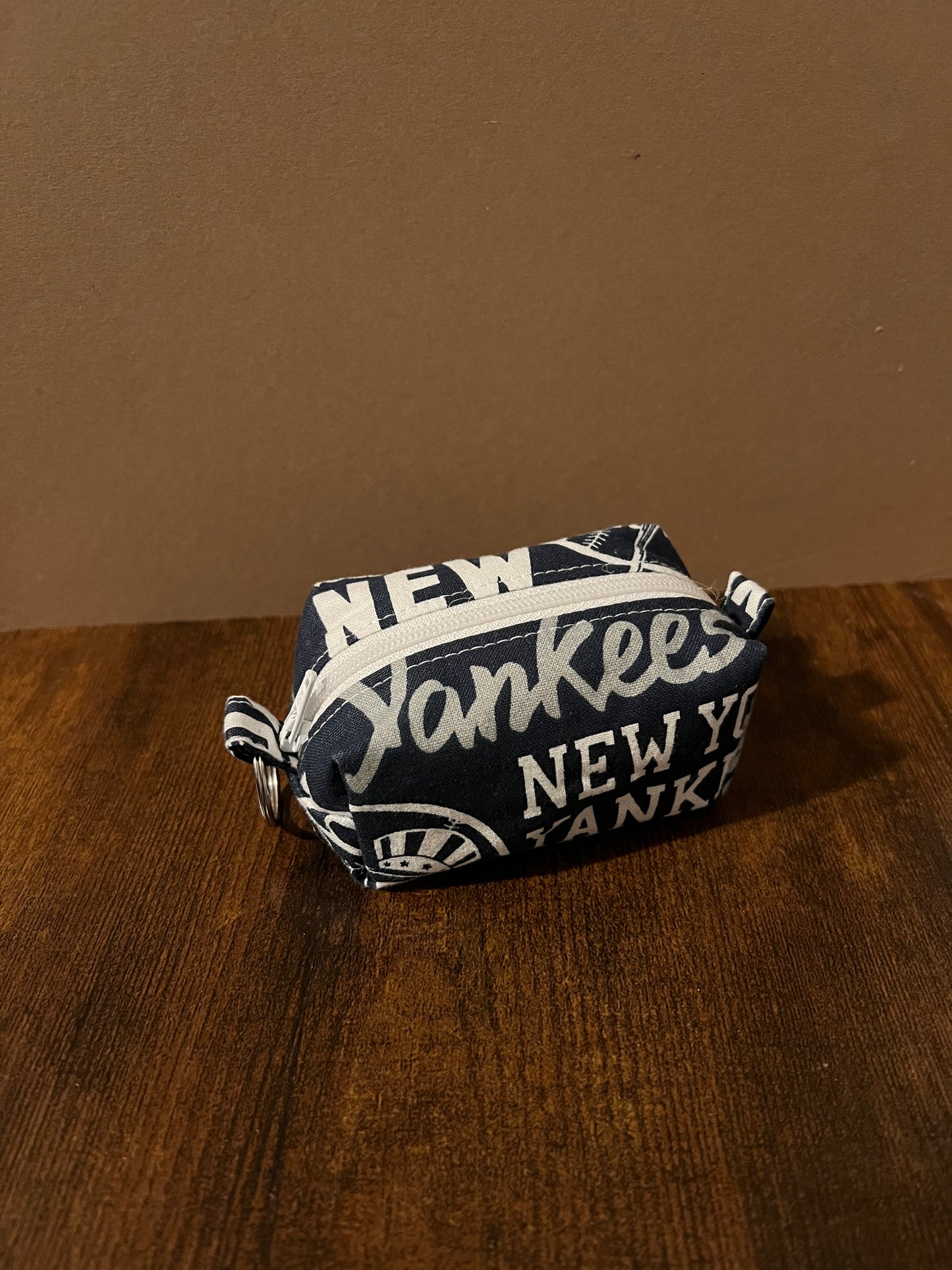 Yankees Pouch